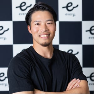 エブリー